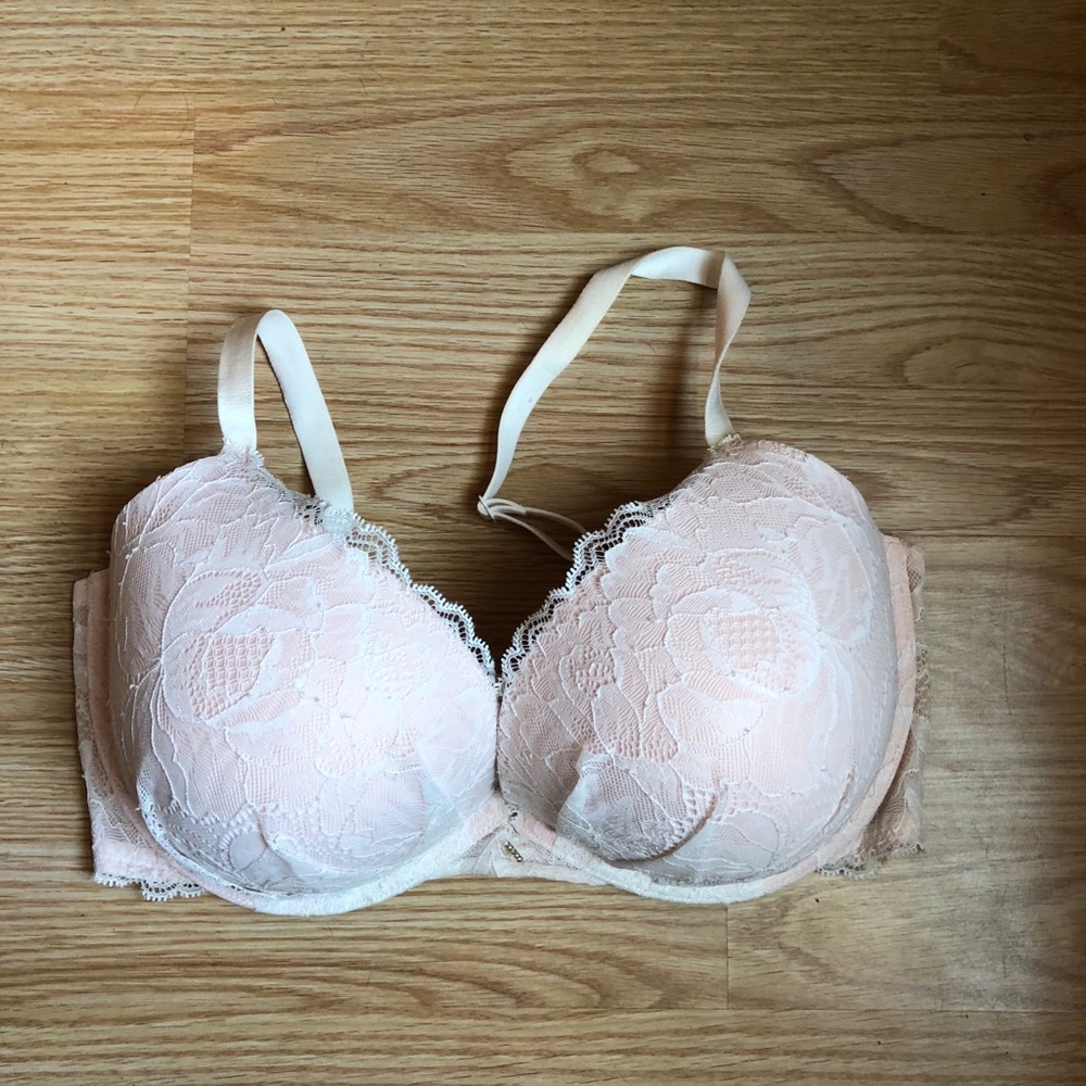 Victoria Secret 38DD plunge push up bra